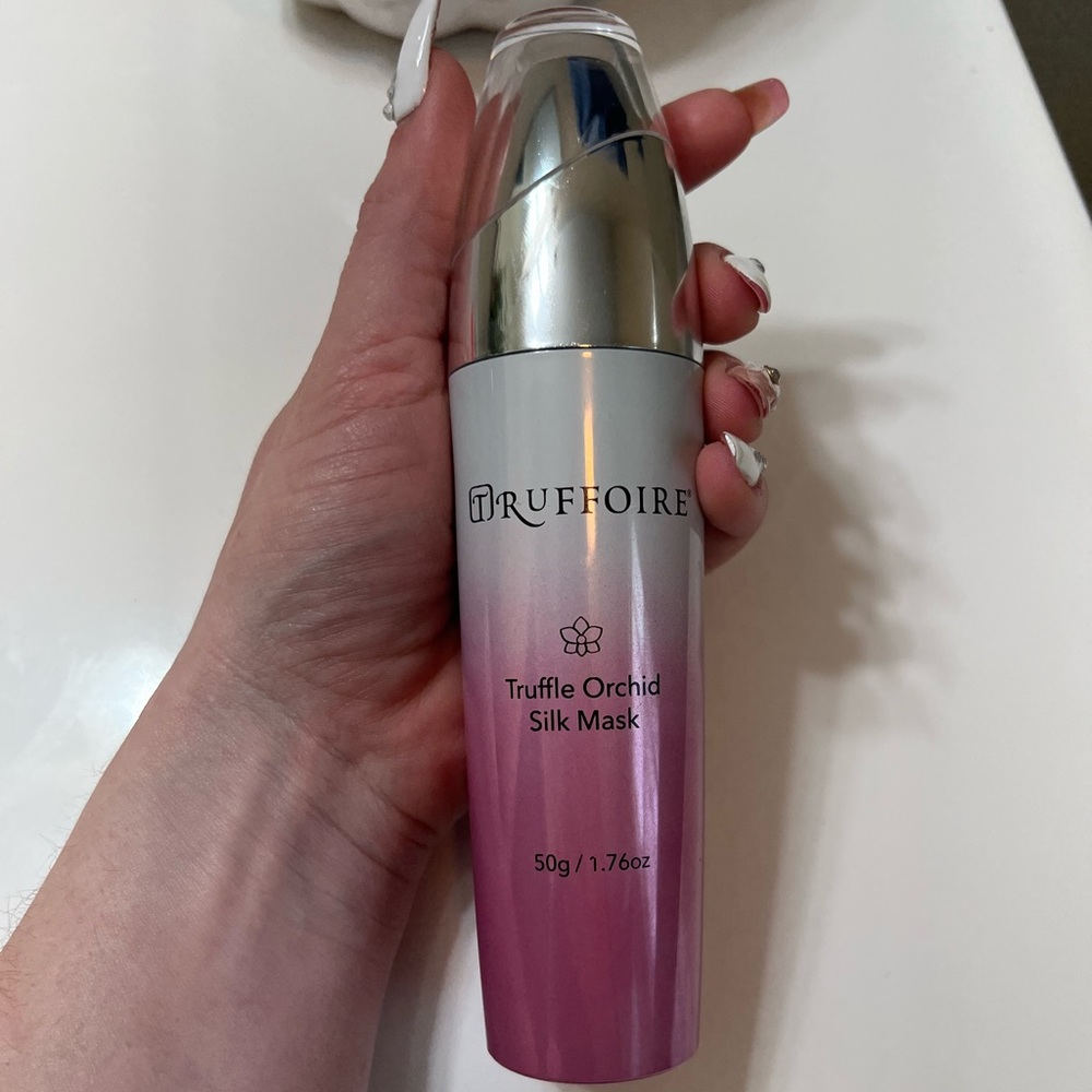 Truffoire Silk Orchid Mask